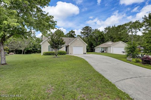 111 Bay Tree Cir, Hampstead, NC, 28443-2410 | Card Image