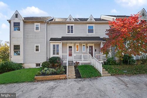 16 Oak St, PHOENIXVILLE, PA, 19460-3144 | Card Image