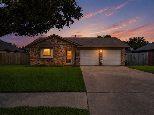 11734 Alamo Dr, La Porte, TX, 77571-9502 | Card Image