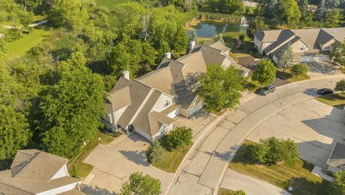 d-9140 W Elm Court, Franklin, WI, 53132 | Card Image