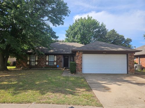 3201 Fairmeadows Ln, Fort Worth, TX, 76123-2202 | Card Image