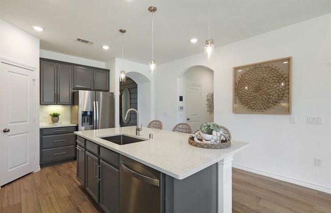 MODEL HOME images may NOT be consistent with the finished product. | Image 6