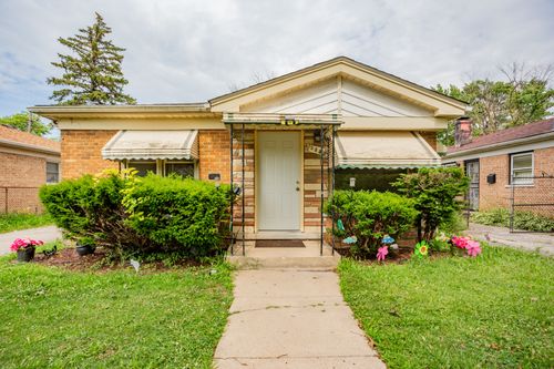 15533 Vincennes Rd, Phoenix, IL, 60426-3755 | Card Image