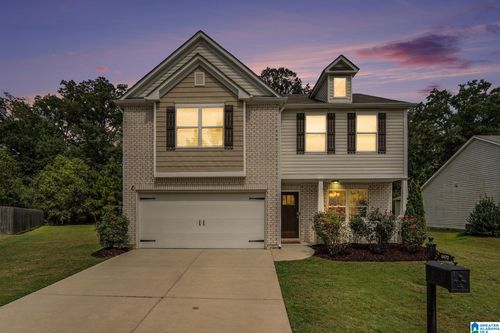 6472 Newbridge Dr, BESSEMER, AL, 35022-2015 | Card Image