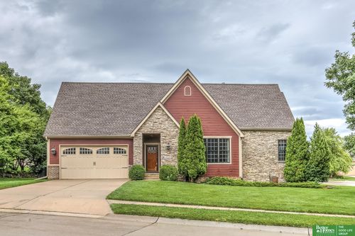 15704 Hartman Avenue, Omaha, NE, 68116 | Card Image