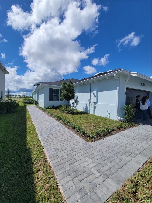 1689-1689 Whistlegrass Ln, Loxahatchee, FL, 33470 | Card Image