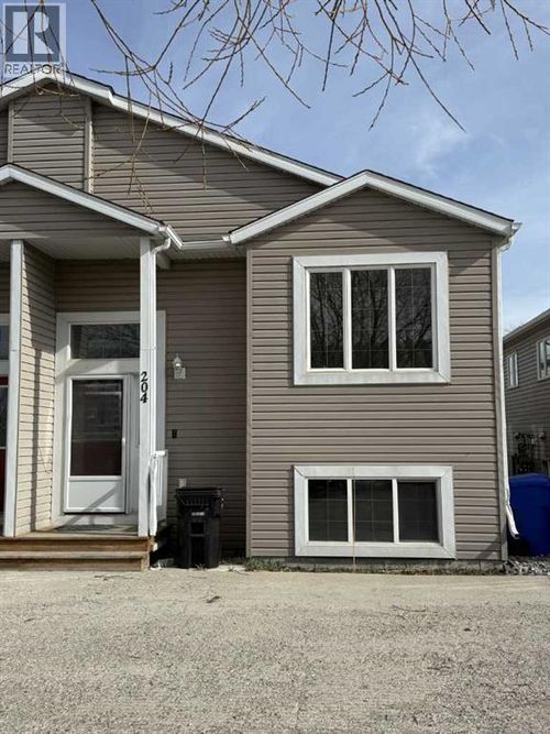 4833 52 St, Olds, AB, T4H1G2 | Card Image