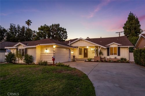 9150 Sophia Ave, North Hills, CA, 91343-6221 | Card Image