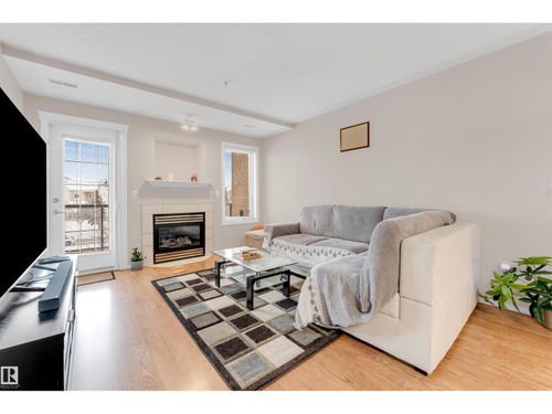 237 Youville Dr East, Edmonton, AB, T6L7G2 | Card Image