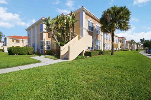 201-1015 Villagio Cir, SARASOTA, FL, 34237-2601 | Card Image