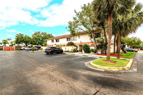 7111 Sw 42nd Pl, Davie, FL, 33314-3144 | Card Image