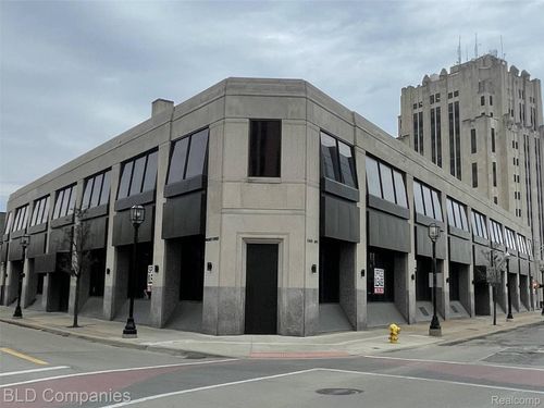 1 N Main Street, Mt Clemens, MI, 48043 | Card Image