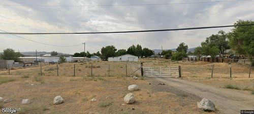 865 Mesa Dr, Fernley, NV, 89408-9797 | Card Image