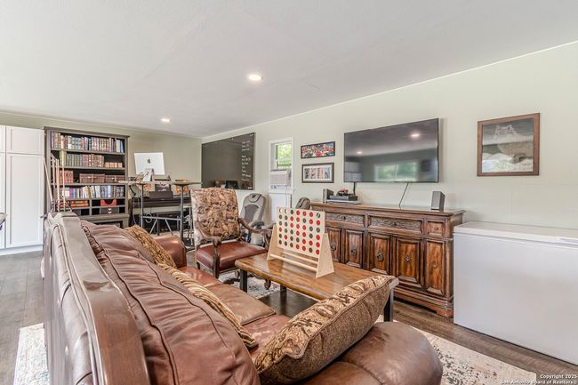 3951 Briar Hollow St, House other with 3 bedrooms, 2 bathrooms and null parking in San Antonio TX | Image 74