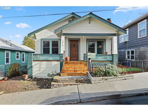 1014 Laughlin St, The Dalles, OR, 97058-2657 | Card Image