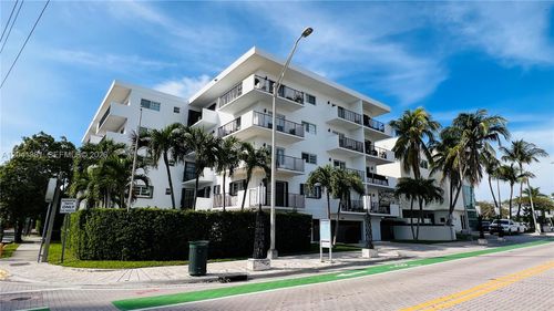 403-1900 Meridian Ave, Miami Beach, FL, 33139-1878 | Card Image