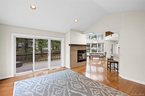 1 Princess Tree Ct, Port Jefferson, NY, 11777-1742 | Card Image