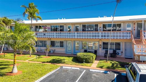 17h-901 Sw 11th Ave, Hallandale Beach, FL, 33009-7701 | Card Image