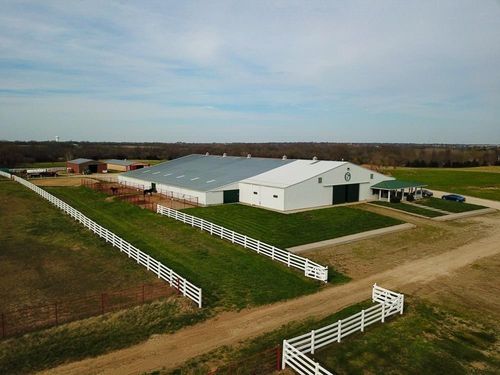 22299 Sacajawea Rd, Sedalia, MO, 65301-8508 | Card Image