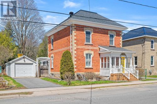 83 North Street, Perth, ON, K7H2T4 | Card Image