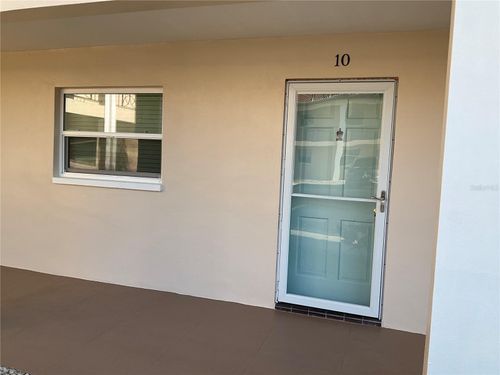 apt-10-10351 Regal Dr, LARGO, FL, 33774-4904 | Card Image