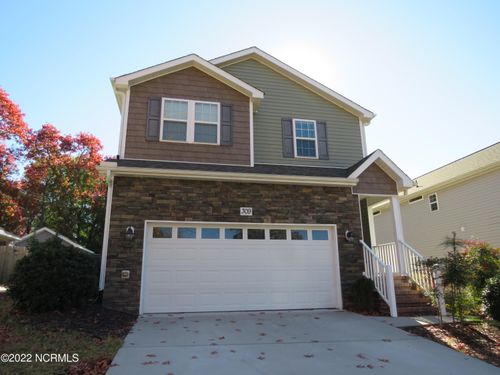 309 N Saylor St, Southern Pines, NC, 28387-4028 | Card Image