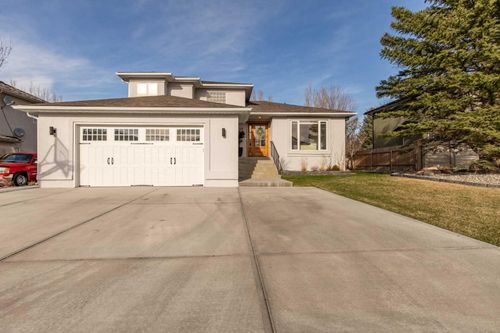 23 Canyon Close W, Home with 4 bedrooms, 3 bathrooms and 5 parking in Lethbridge AB | Card Image