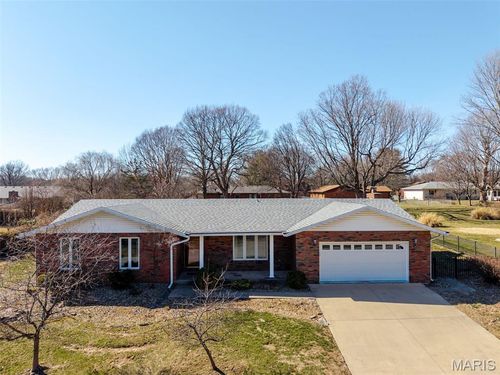 208 Matterhorn Ct, Glen Carbon, IL, 62034-1326 | Card Image