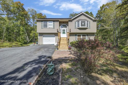 104 Yvette Ct, Dingmans Ferry, PA, 18328-3125 | Card Image