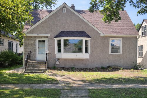 966 Hawthorne Ave E, Saint Paul, MN, 55106-2012 | Card Image