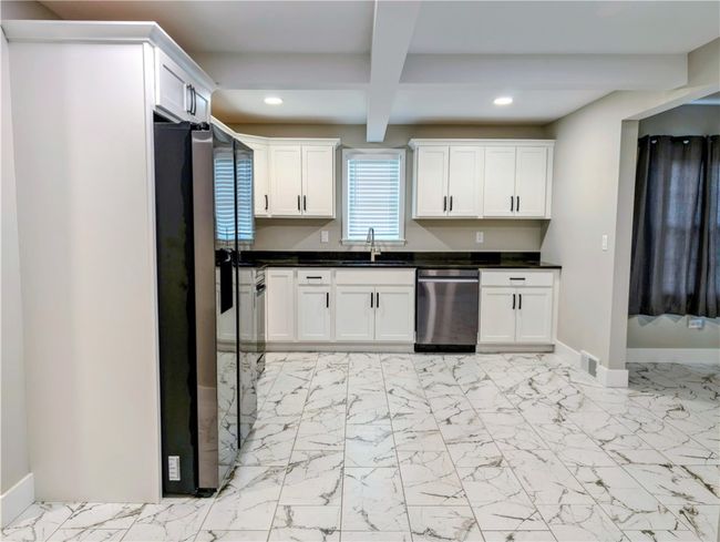 344 Sleepy Hollow Rd, House other with 3 bedrooms, 2 bathrooms and 6 parking in Smithfield PA | Image 6