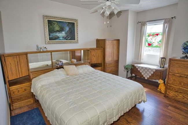 13 x 13 Bedroom | Image 32