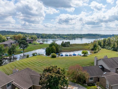 15-6896 Northcrest Way E, Independence Charter Township, MI, 48346 | Card Image