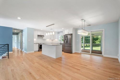 171 Diddell Rd, Wappingers Falls, NY, 12590-6228 | Card Image