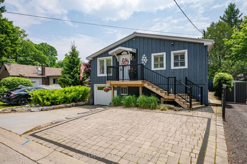 494 George St, Port Stanley, ON, N5L1H1 | Card Image