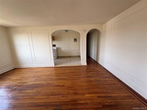 7l-30 Locust Hill Avenue, Yonkers, NY, 10701 | Card Image