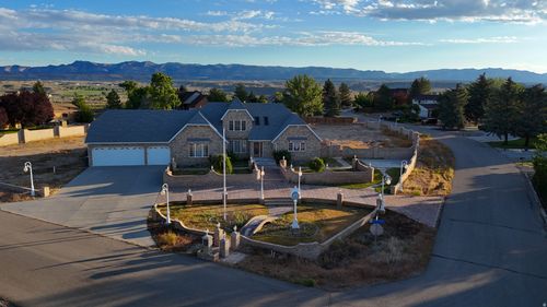 1402 Shepherd Dr, Wellington, UT, 84542-2013 | Card Image