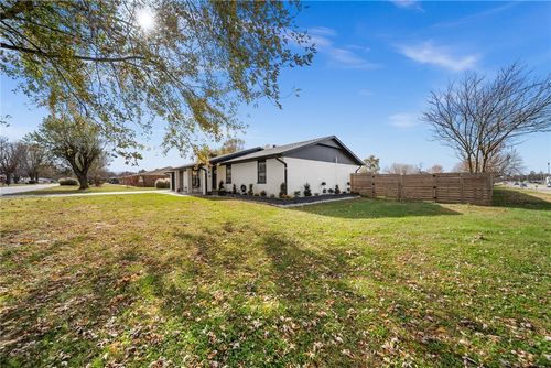 1822 Daisy Cir, Lowell, AR, 72745-8474 | Card Image