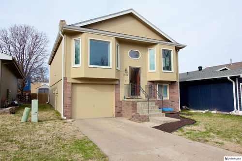 7624 Serum Ave, Ralston, NE, 68127-5309 | Card Image