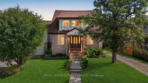 301 Zephyr Ave, Ottawa, ON, K2B5Z7 | Card Image