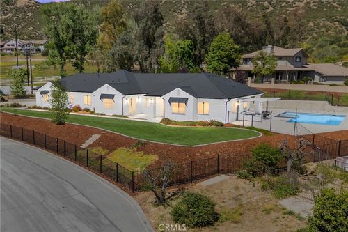 12955 Mesa Grande Dr, Yucaipa, CA, 92399-5734 | Card Image