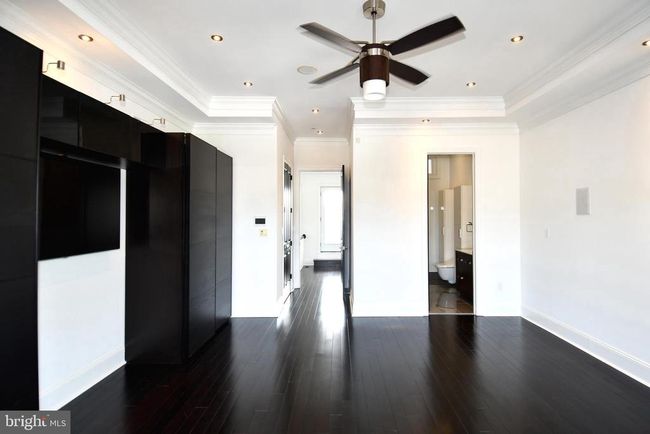 APT-3 - 719 12 Th St Se, Condo with 2 bedrooms, 3 bathrooms and null parking in WASHINGTON DC | Image 34