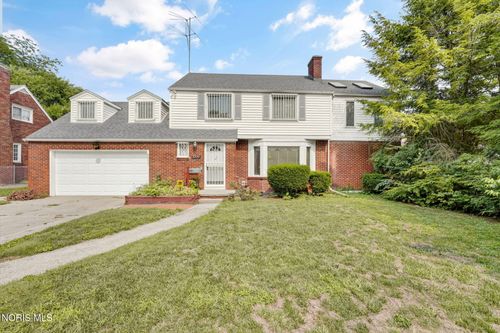 2920 Pemberton Dr, Toledo, OH, 43606-2909 | Card Image
