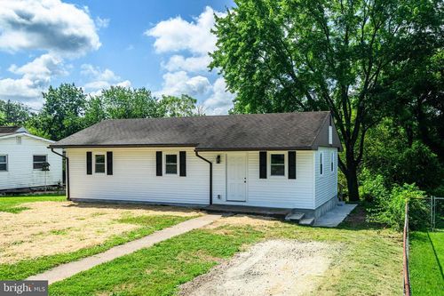 1348 Claire Dr, BIRDSBORO, PA, 19508-8802 | Card Image