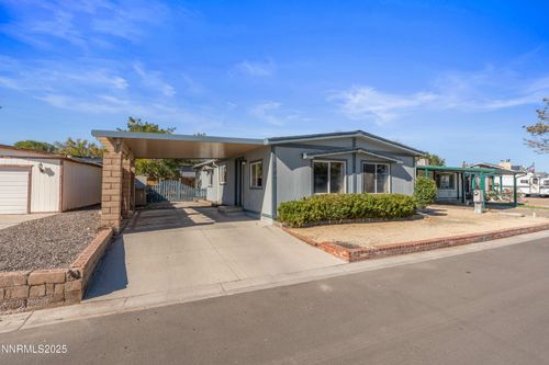 325 Parkland Way, Fernley, NV, 89408-9517 | Card Image