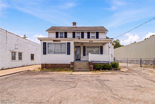 4306 Mayfield Road, South Euclid, OH, 44121 | Card Image
