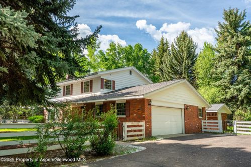 875 Bonita Dr, Aspen, CO, 81611-1009 | Card Image
