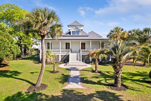 2118 Ion Ave, Sullivans Island, SC, 29482-9710 | Card Image
