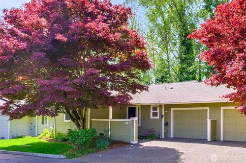 911 Nw Leisure Ln, Bremerton, WA, 98311-9048 | Card Image