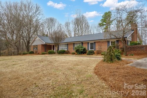 333 Sandy Ford Rd, Mount Holly, NC, 28120-9463 | Card Image